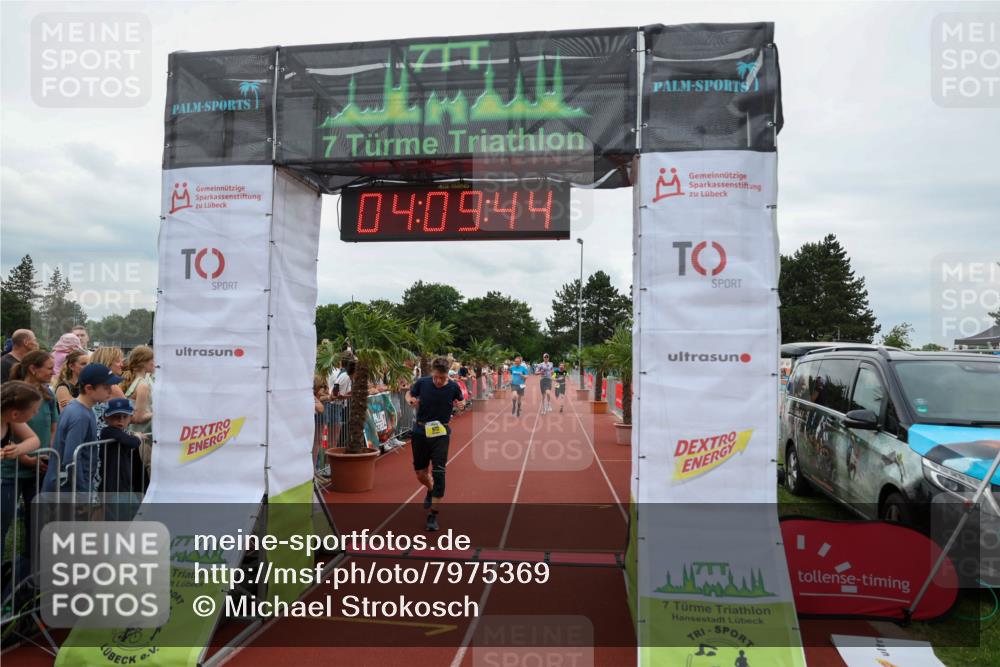 15.06.2025 - 7 Türme Triathlon Michael Strokosch http://msf.ph/oto/7975369 15.06.2025 14:09:44 Ziel 199, 459, 972, 1007 meine-sportfotos.de