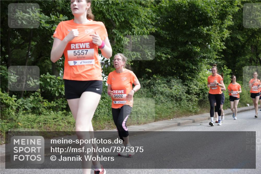 15.06.2025 - REWE Women's Run Jannik Wohlers http://msf.ph/oto/7975375 15.06.2025 10:10:10 Laufen 5557, 5602, 5559, 5270, 5344 meine-sportfotos.de