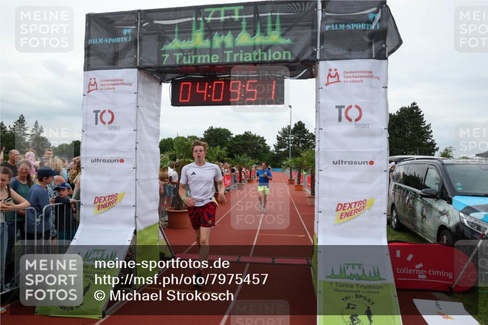 15.06.2025 - 7 Türme Triathlon Michael Strokosch http://msf.ph/oto/7975457 15.06.2025 14:09:51 Ziel 199, 459, 787, 972, 1007, 1082 meine-sportfotos.de