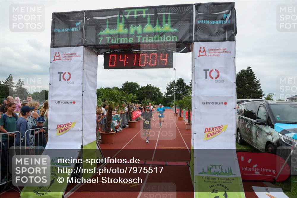 15.06.2025 - 7 Türme Triathlon Michael Strokosch http://msf.ph/oto/7975517 15.06.2025 14:10:04 Ziel 392, 921, 1059 meine-sportfotos.de