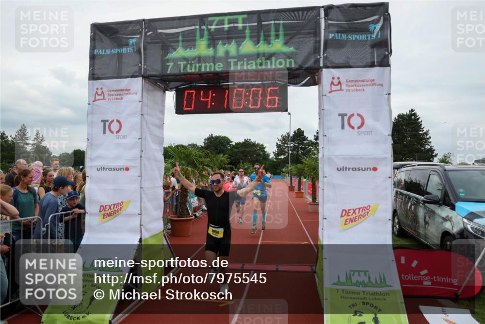 15.06.2025 - 7 Türme Triathlon Michael Strokosch http://msf.ph/oto/7975545 15.06.2025 14:10:05 Ziel 392, 921, 1059 meine-sportfotos.de