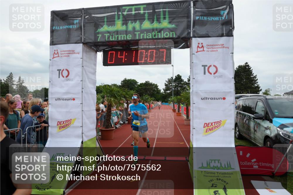 15.06.2025 - 7 Türme Triathlon Michael Strokosch http://msf.ph/oto/7975562 15.06.2025 14:10:06 Ziel 392, 921, 1059 meine-sportfotos.de