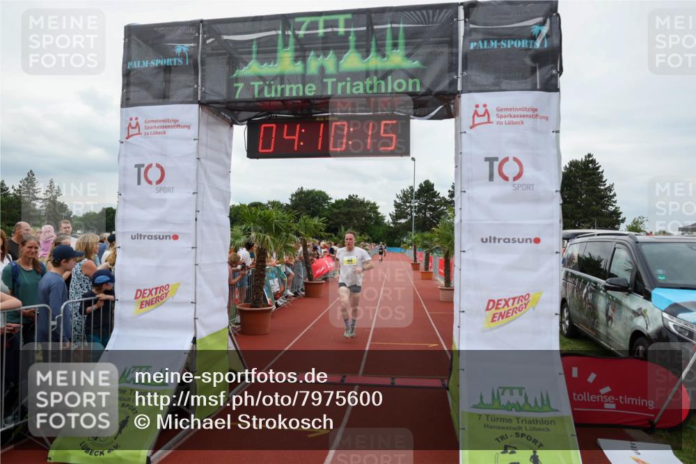 15.06.2025 - 7 Türme Triathlon Michael Strokosch http://msf.ph/oto/7975600 15.06.2025 14:10:14 Ziel 392, 868 meine-sportfotos.de