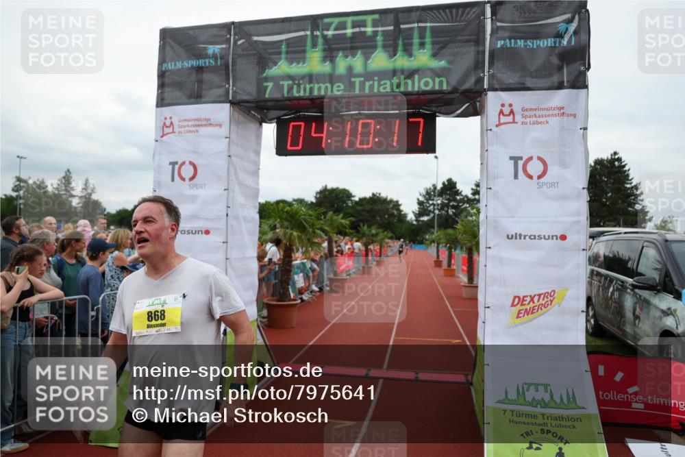 15.06.2025 - 7 Türme Triathlon Michael Strokosch http://msf.ph/oto/7975641 15.06.2025 14:10:16 Ziel 868 meine-sportfotos.de