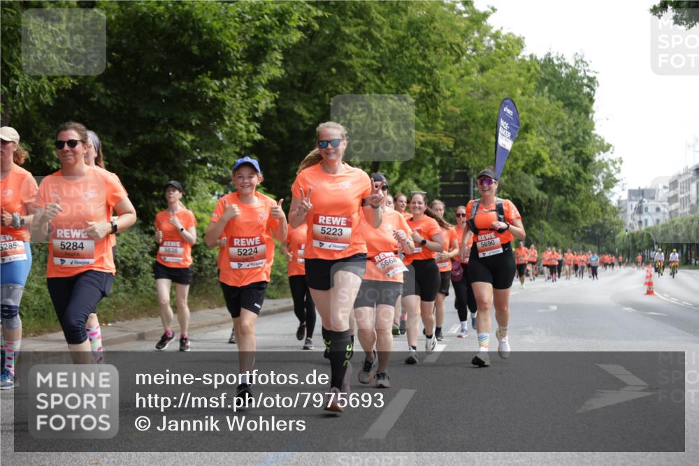 15.06.2025 - REWE Women's Run Jannik Wohlers http://msf.ph/oto/7975693 15.06.2025 10:10:22 Laufen 5285, 5284, 5636, 5224, 5223, 5668, 5690 meine-sportfotos.de