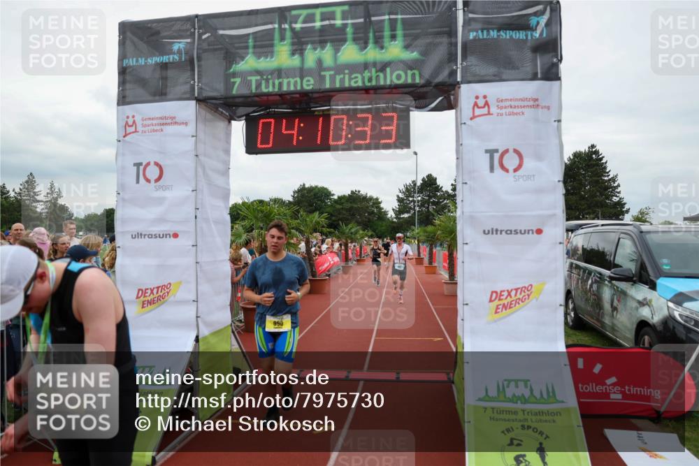 15.06.2025 - 7 Türme Triathlon Michael Strokosch http://msf.ph/oto/7975730 15.06.2025 14:10:33 Ziel 661, 990, 1154, 1184 meine-sportfotos.de