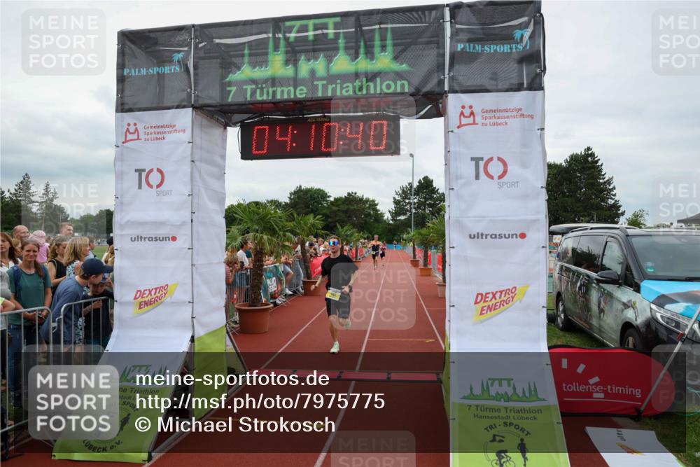 15.06.2025 - 7 Türme Triathlon Michael Strokosch http://msf.ph/oto/7975775 15.06.2025 14:10:40 Ziel 661, 826, 990, 1157, 1184 meine-sportfotos.de