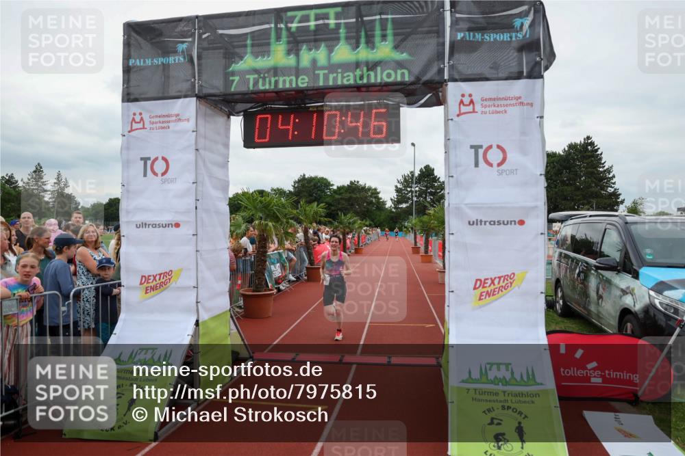 15.06.2025 - 7 Türme Triathlon Michael Strokosch http://msf.ph/oto/7975815 15.06.2025 14:10:46 Ziel 195, 826, 1157 meine-sportfotos.de