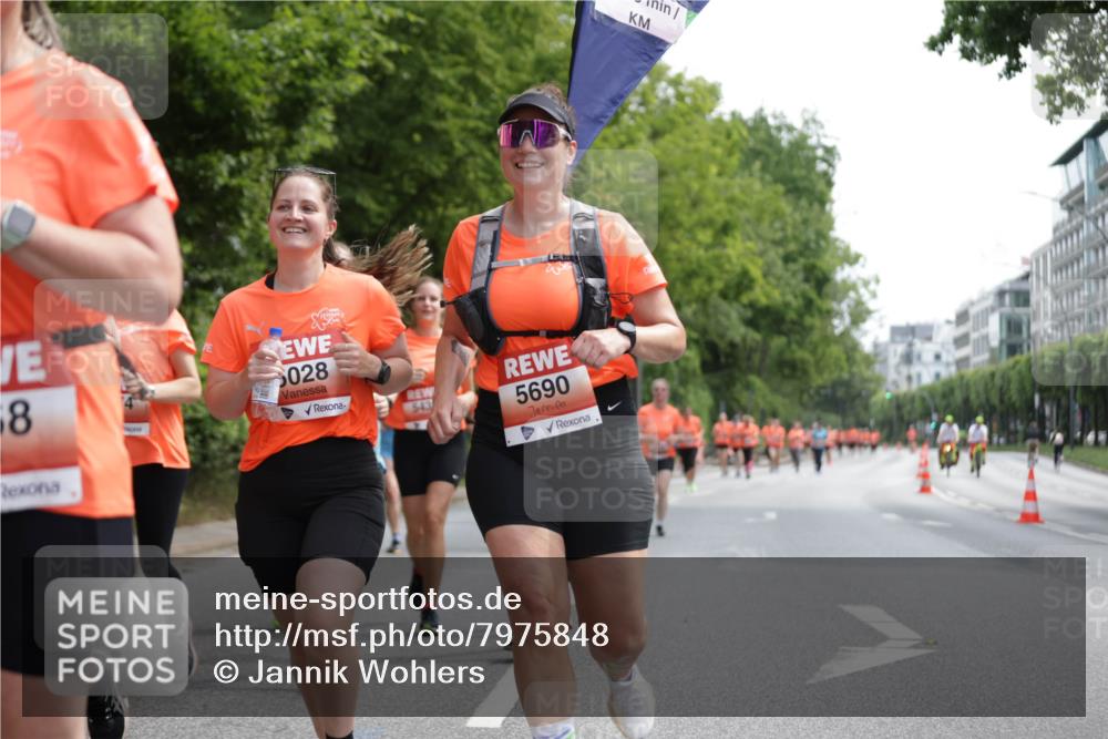 15.06.2025 - REWE Women's Run Jannik Wohlers http://msf.ph/oto/7975848 15.06.2025 10:10:25 Laufen 8, 028, 543, 5690 meine-sportfotos.de