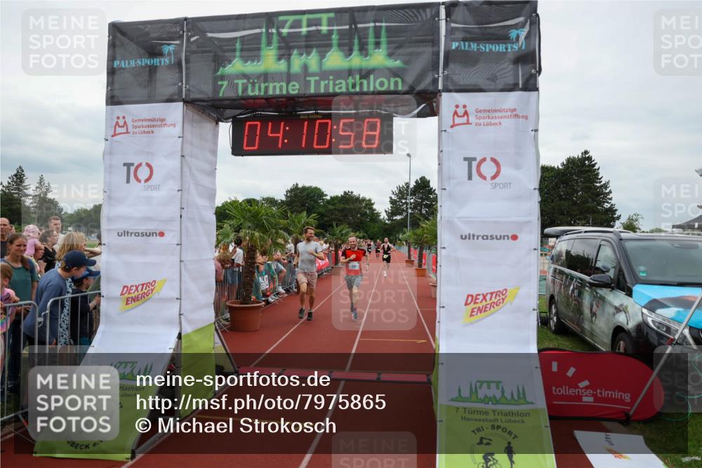 15.06.2025 - 7 Türme Triathlon Michael Strokosch http://msf.ph/oto/7975865 15.06.2025 14:10:58 Ziel 640, 944 meine-sportfotos.de