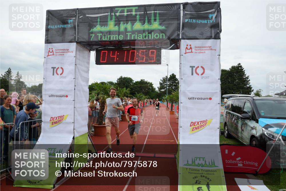 15.06.2025 - 7 Türme Triathlon Michael Strokosch http://msf.ph/oto/7975878 15.06.2025 14:10:58 Ziel 640, 944 meine-sportfotos.de