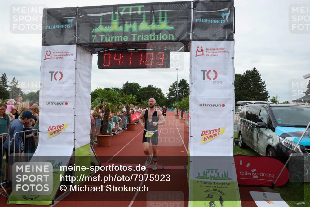 15.06.2025 - 7 Türme Triathlon Michael Strokosch http://msf.ph/oto/7975923 15.06.2025 14:11:03 Ziel 363, 640, 944, 1121 meine-sportfotos.de