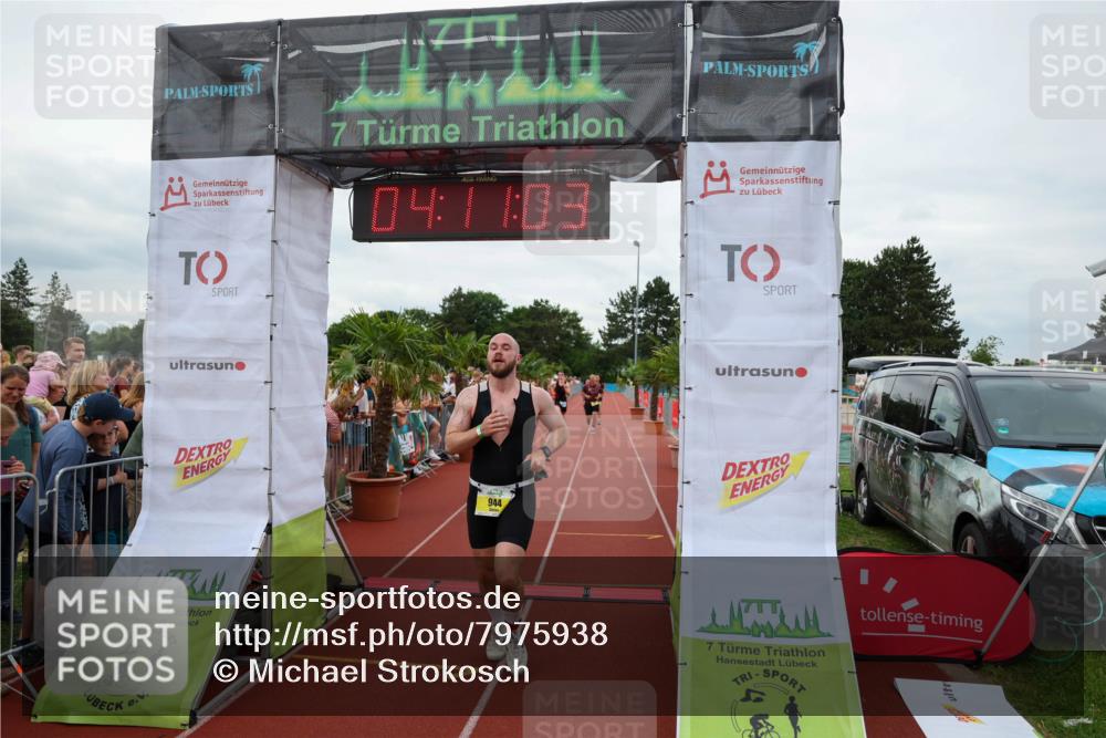 15.06.2025 - 7 Türme Triathlon Michael Strokosch http://msf.ph/oto/7975938 15.06.2025 14:11:03 Ziel 363, 640, 944, 1121 meine-sportfotos.de