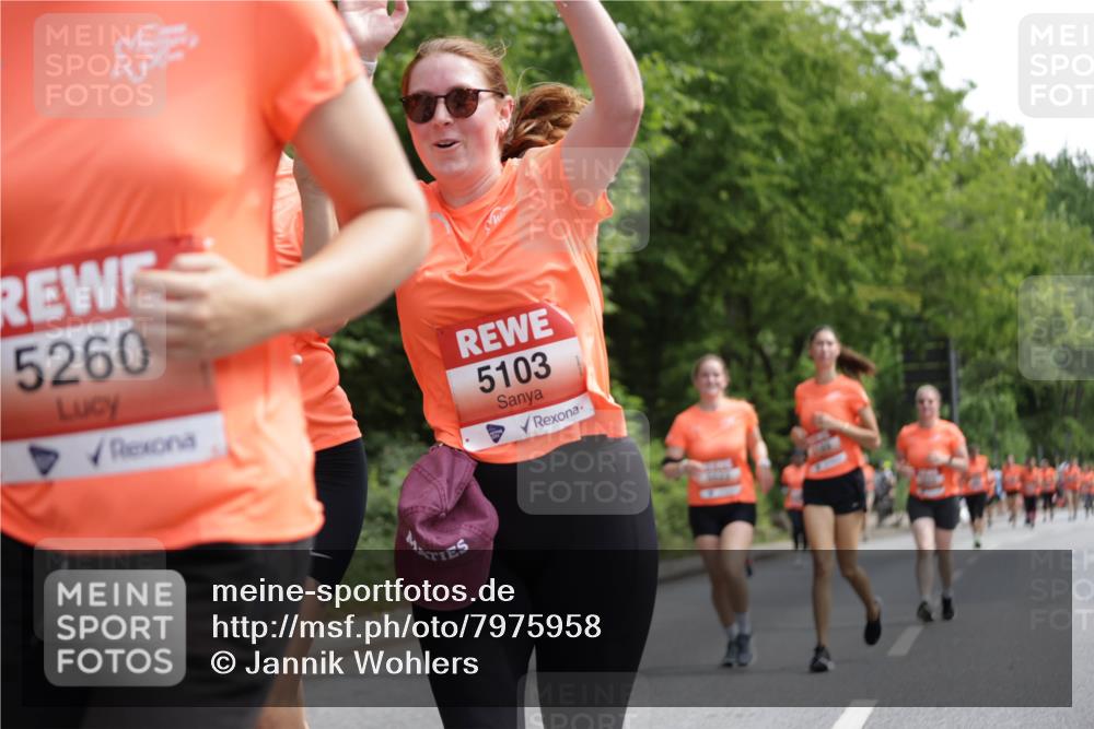 15.06.2025 - REWE Women's Run Jannik Wohlers http://msf.ph/oto/7975958 15.06.2025 10:10:28 Laufen 5260, 5103 meine-sportfotos.de