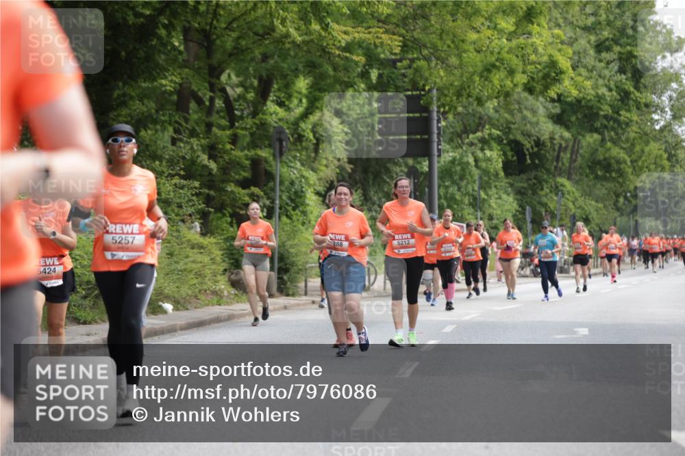 15.06.2025 - REWE Women's Run Jannik Wohlers http://msf.ph/oto/7976086 15.06.2025 10:10:33 Laufen 5424, 5257, 288, 5212 meine-sportfotos.de