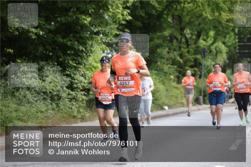 15.06.2025 - REWE Women's Run Jannik Wohlers http://msf.ph/oto/7976101 15.06.2025 10:10:34 Laufen 5424, 5257, 5288, 6212 meine-sportfotos.de