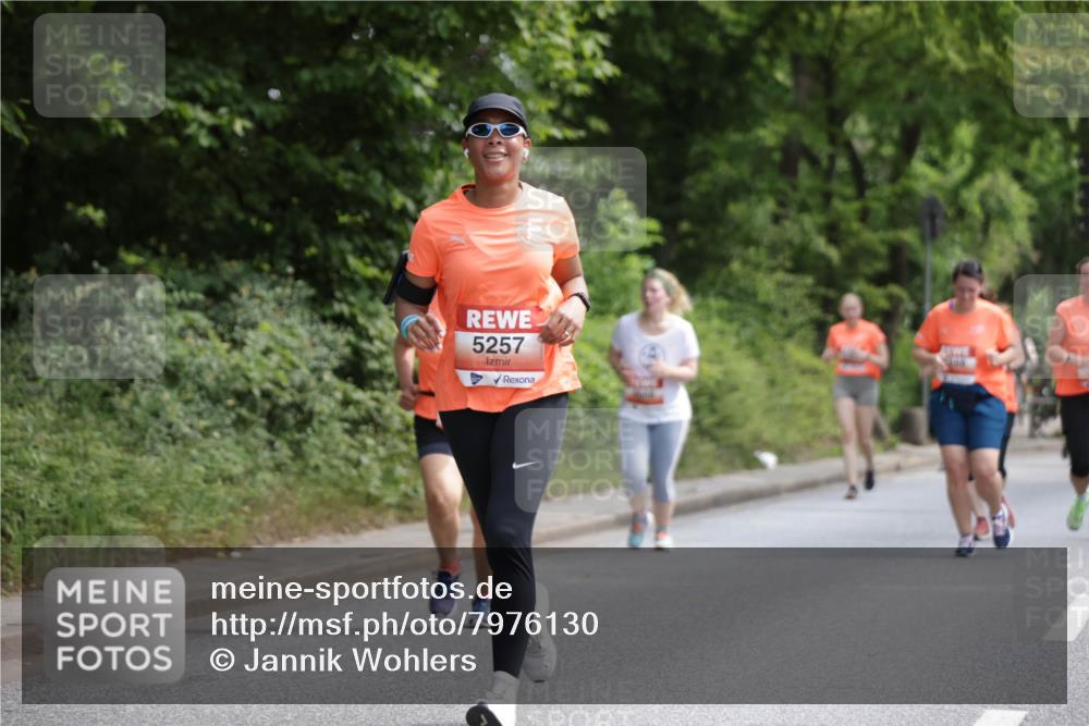 15.06.2025 - REWE Women's Run Jannik Wohlers http://msf.ph/oto/7976130 15.06.2025 10:10:35 Laufen 5257 meine-sportfotos.de