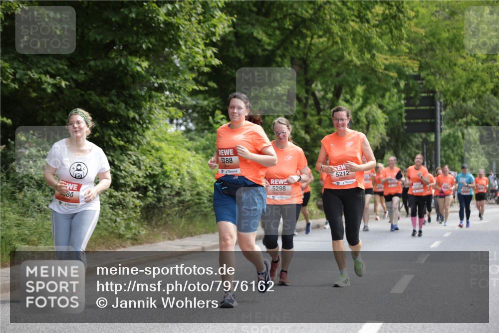 15.06.2025 - REWE Women's Run Jannik Wohlers http://msf.ph/oto/7976162 15.06.2025 10:10:38 Laufen 9980, 5288, 5212, 5298 meine-sportfotos.de