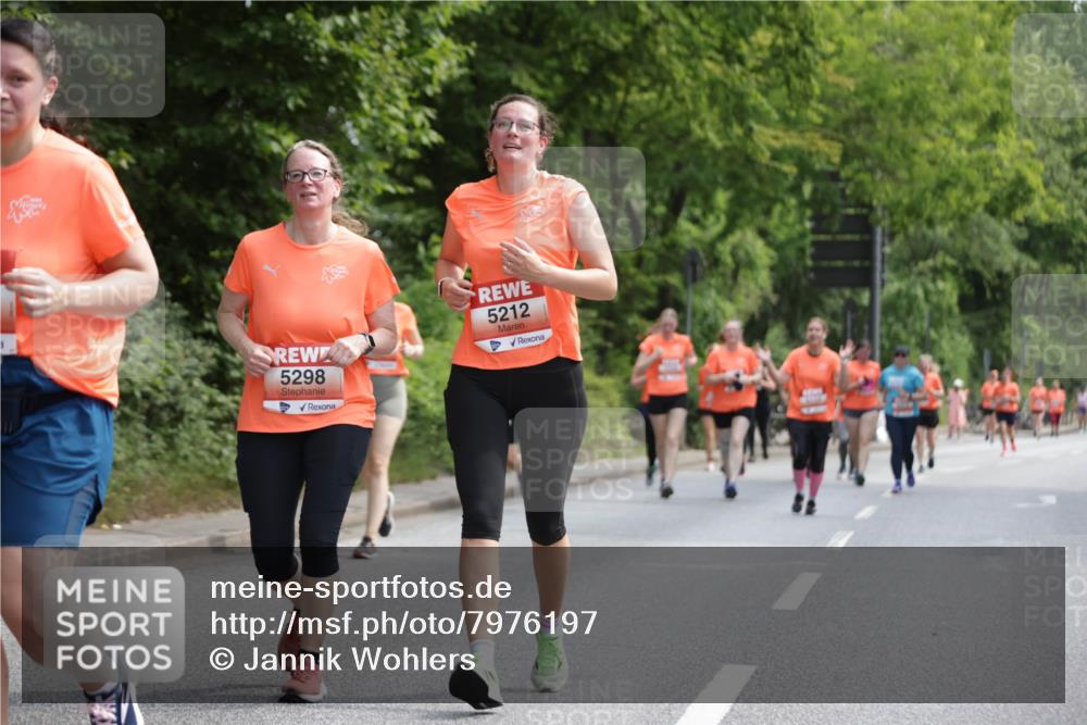 15.06.2025 - REWE Women's Run Jannik Wohlers http://msf.ph/oto/7976197 15.06.2025 10:10:41 Laufen 5298, 5212 meine-sportfotos.de