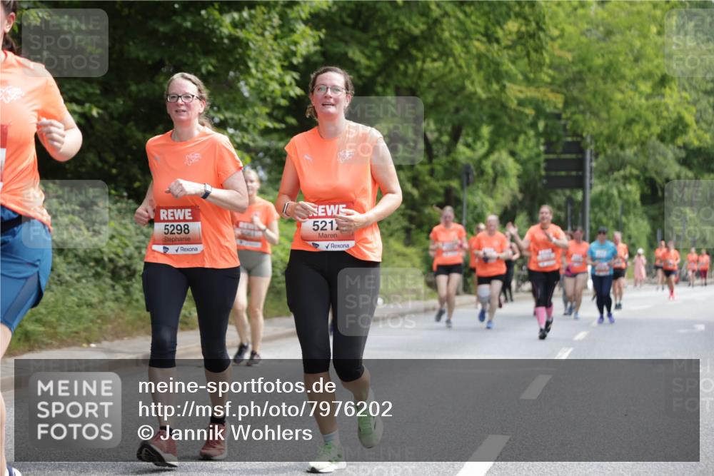 15.06.2025 - REWE Women's Run Jannik Wohlers http://msf.ph/oto/7976202 15.06.2025 10:10:41 Laufen 5298, 5212 meine-sportfotos.de