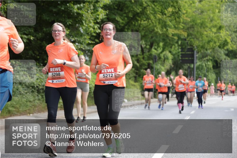 15.06.2025 - REWE Women's Run Jannik Wohlers http://msf.ph/oto/7976205 15.06.2025 10:10:41 Laufen 5298, 5212 meine-sportfotos.de