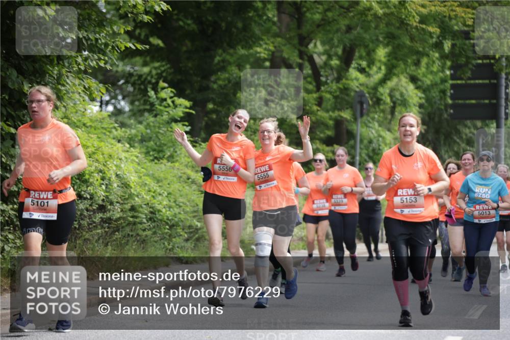 15.06.2025 - REWE Women's Run Jannik Wohlers http://msf.ph/oto/7976229 15.06.2025 10:10:44 Laufen 5101, 5556, 5555, 5339, 5238, 5153, 5013 meine-sportfotos.de