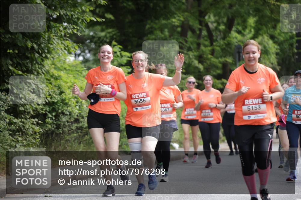 15.06.2025 - REWE Women's Run Jannik Wohlers http://msf.ph/oto/7976298 15.06.2025 10:10:45 Laufen 5555, 5367, 5339, 5153, 50 meine-sportfotos.de