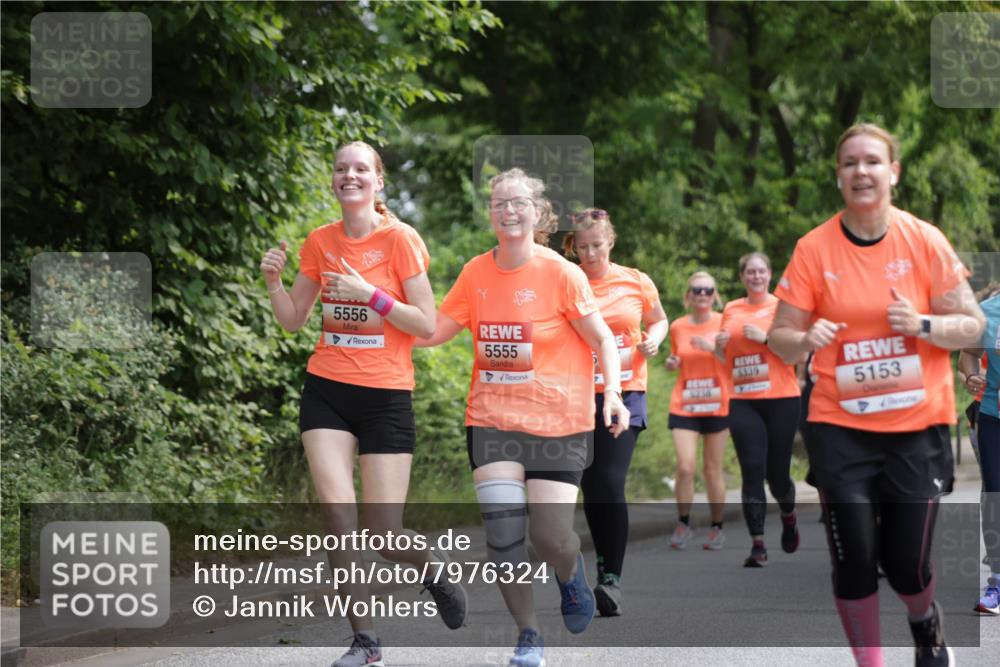 15.06.2025 - REWE Women's Run Jannik Wohlers http://msf.ph/oto/7976324 15.06.2025 10:10:46 Laufen 5556, 5555, 6339, 5153 meine-sportfotos.de