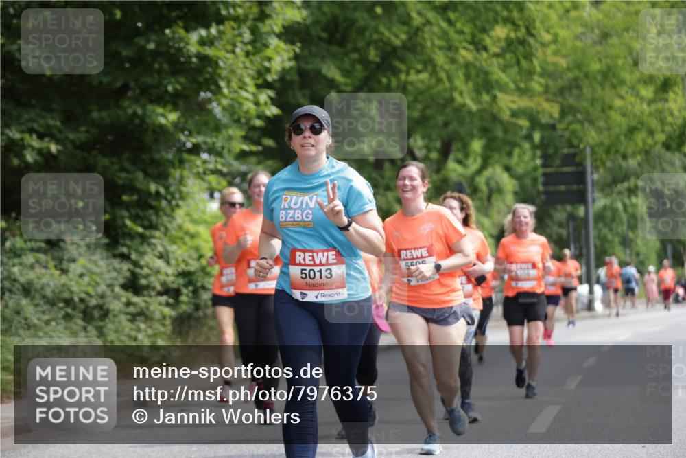 15.06.2025 - REWE Women's Run Jannik Wohlers http://msf.ph/oto/7976375 15.06.2025 10:10:51 Laufen 366, 5013, 550 meine-sportfotos.de