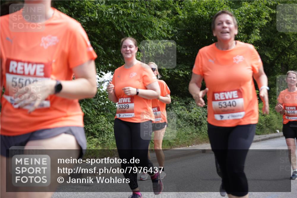 15.06.2025 - REWE Women's Run Jannik Wohlers http://msf.ph/oto/7976437 15.06.2025 10:10:54 Laufen 550, 5339, 38, 5340, 5356 meine-sportfotos.de