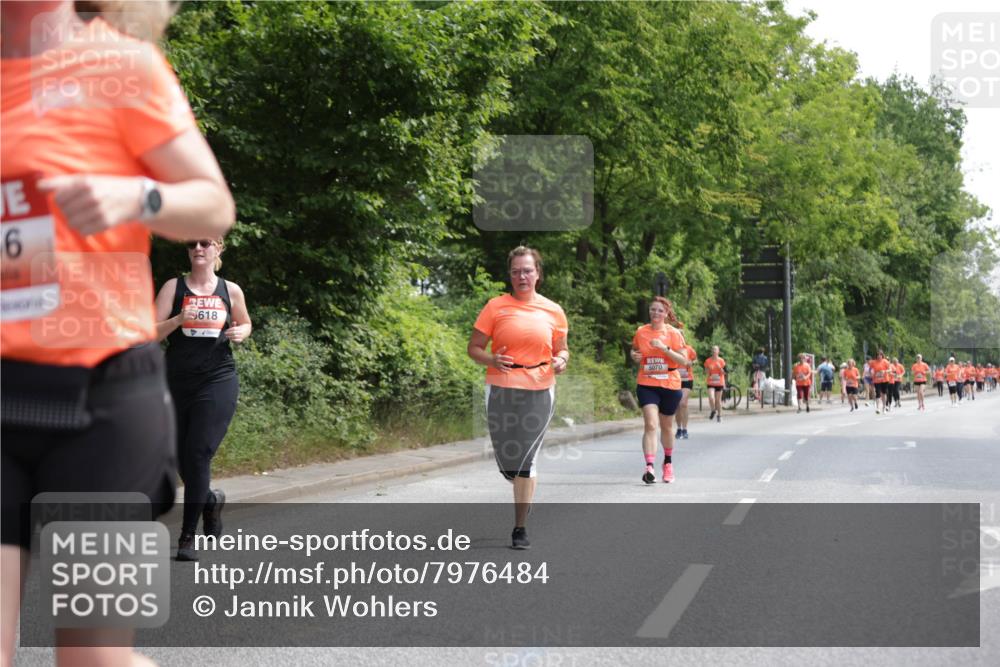15.06.2025 - REWE Women's Run Jannik Wohlers http://msf.ph/oto/7976484 15.06.2025 10:10:57 Laufen 6, 618, 5070 meine-sportfotos.de
