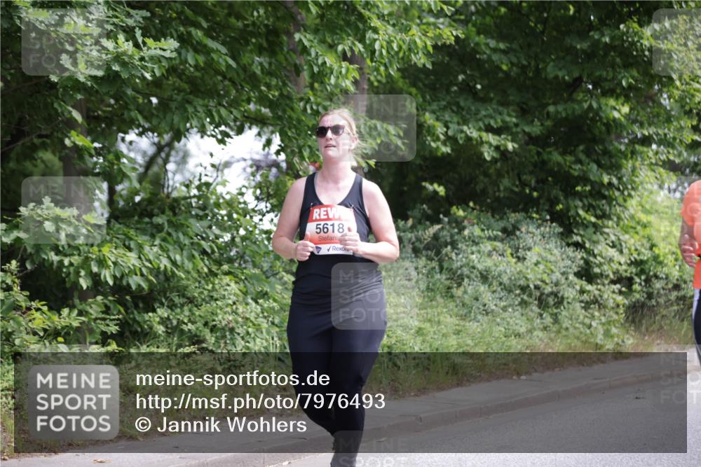 15.06.2025 - REWE Women's Run Jannik Wohlers http://msf.ph/oto/7976493 15.06.2025 10:10:58 Laufen 5618 meine-sportfotos.de