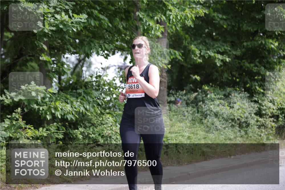 15.06.2025 - REWE Women's Run Jannik Wohlers http://msf.ph/oto/7976500 15.06.2025 10:10:58 Laufen 5618 meine-sportfotos.de