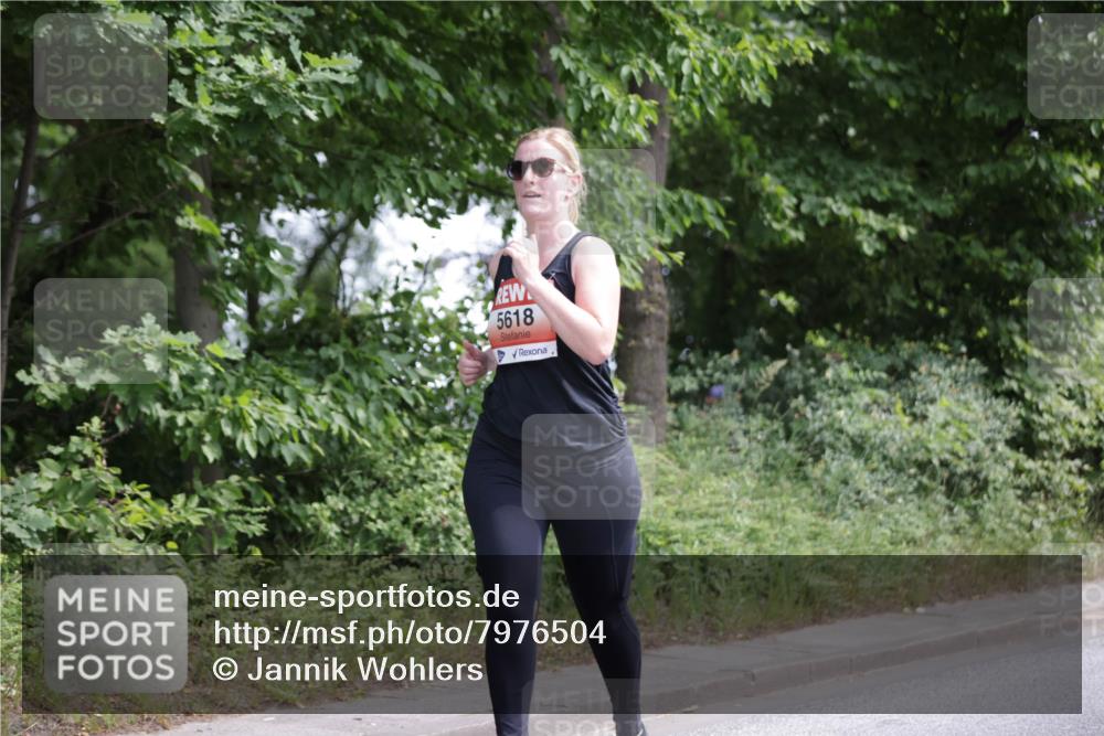 15.06.2025 - REWE Women's Run Jannik Wohlers http://msf.ph/oto/7976504 15.06.2025 10:10:58 Laufen 5618 meine-sportfotos.de