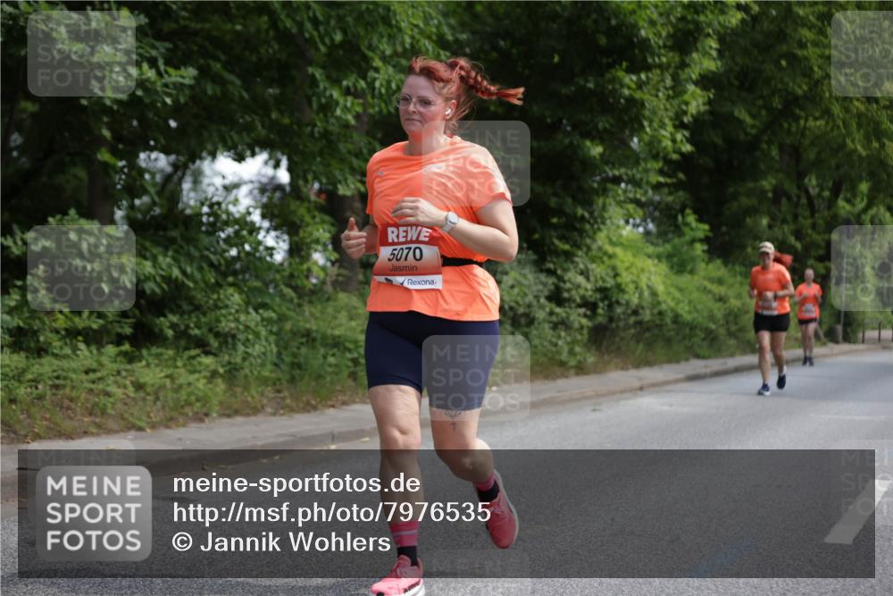 15.06.2025 - REWE Women's Run Jannik Wohlers http://msf.ph/oto/7976535 15.06.2025 10:11:02 Laufen 5070 meine-sportfotos.de