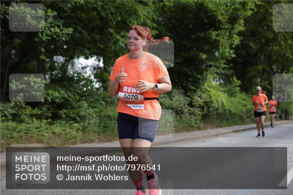 15.06.2025 - REWE Women's Run Jannik Wohlers http://msf.ph/oto/7976541 15.06.2025 10:11:02 Laufen 5070 meine-sportfotos.de