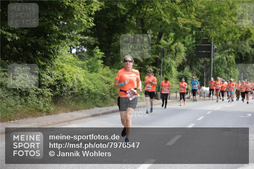 15.06.2025 - REWE Women's Run Jannik Wohlers http://msf.ph/oto/7976547 15.06.2025 10:11:29 Laufen 5496 meine-sportfotos.de