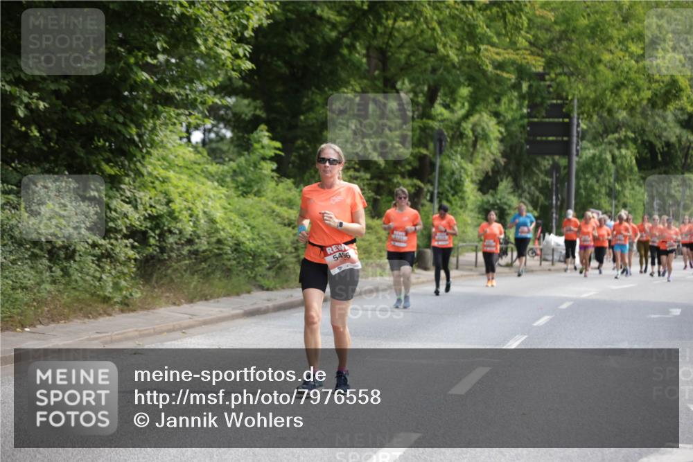 15.06.2025 - REWE Women's Run Jannik Wohlers http://msf.ph/oto/7976558 15.06.2025 10:11:29 Laufen 5496 meine-sportfotos.de