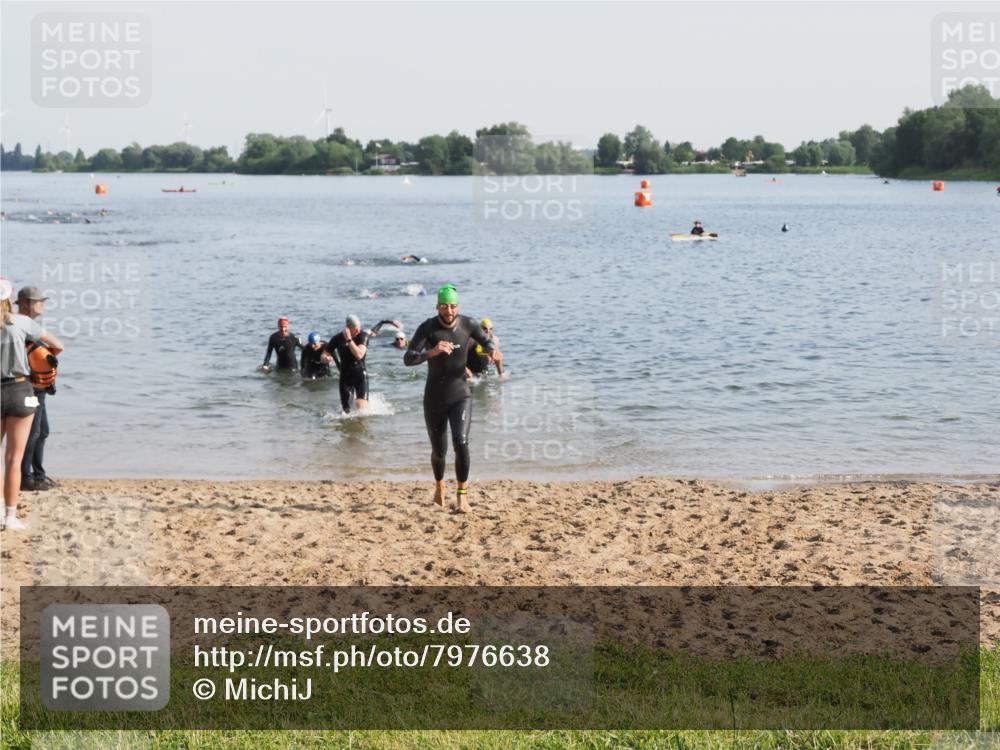 21.06.2025 - 27. Vierlanden-Triathlon MichiJ http://msf.ph/oto/7976638 15.06.2026 08:43:49 Schwimmen 84, 113 meine-sportfotos.de