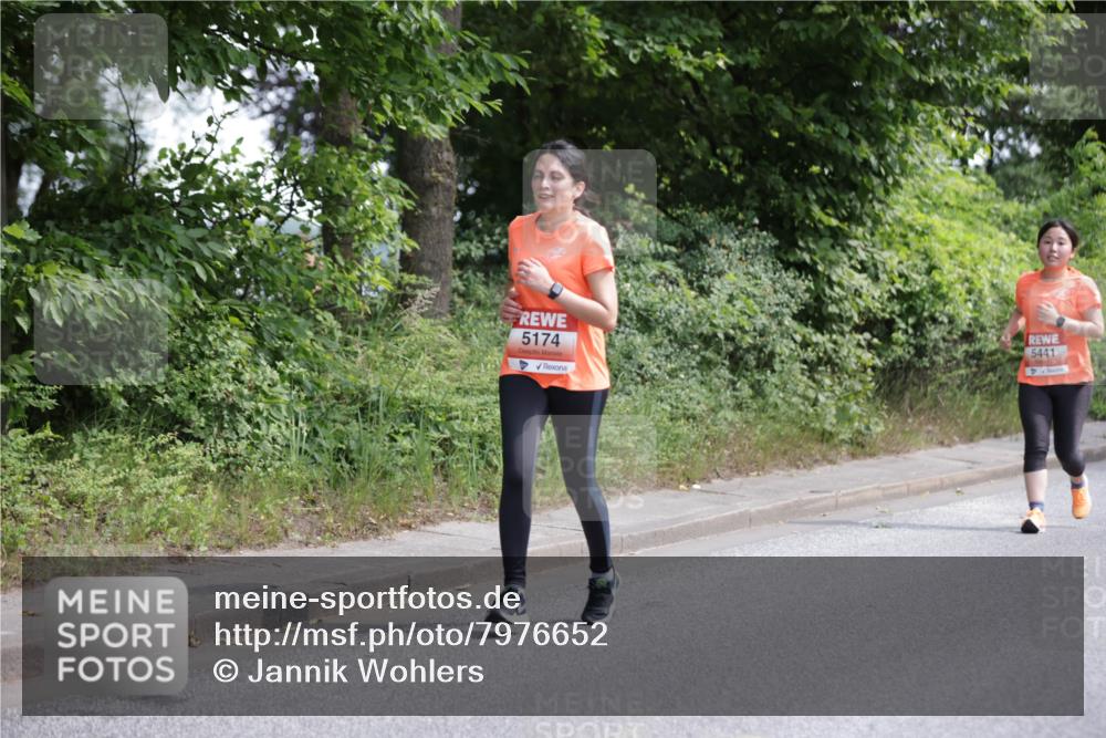 15.06.2025 - REWE Women's Run Jannik Wohlers http://msf.ph/oto/7976652 15.06.2025 10:11:39 Laufen 5174, 5441 meine-sportfotos.de