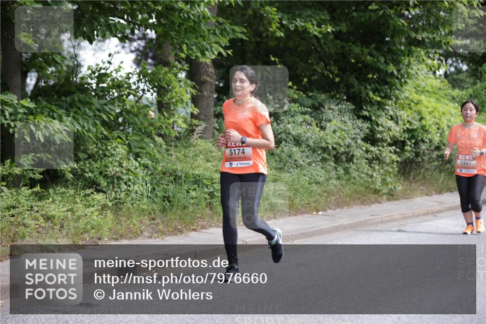 15.06.2025 - REWE Women's Run Jannik Wohlers http://msf.ph/oto/7976660 15.06.2025 10:11:39 Laufen 5174, 5441 meine-sportfotos.de