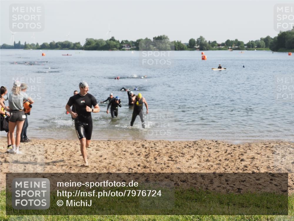 21.06.2025 - 27. Vierlanden-Triathlon MichiJ http://msf.ph/oto/7976724 15.06.2026 08:43:54 Schwimmen 23, 84, 113, 183 meine-sportfotos.de