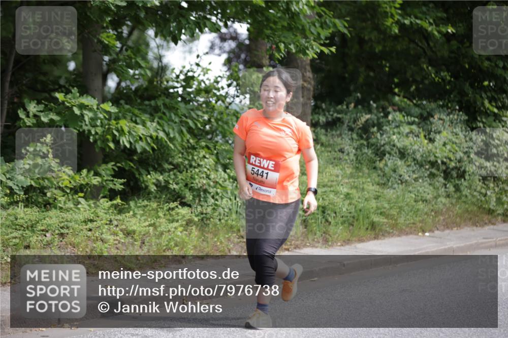 15.06.2025 - REWE Women's Run Jannik Wohlers http://msf.ph/oto/7976738 15.06.2025 10:11:42 Laufen 5441 meine-sportfotos.de