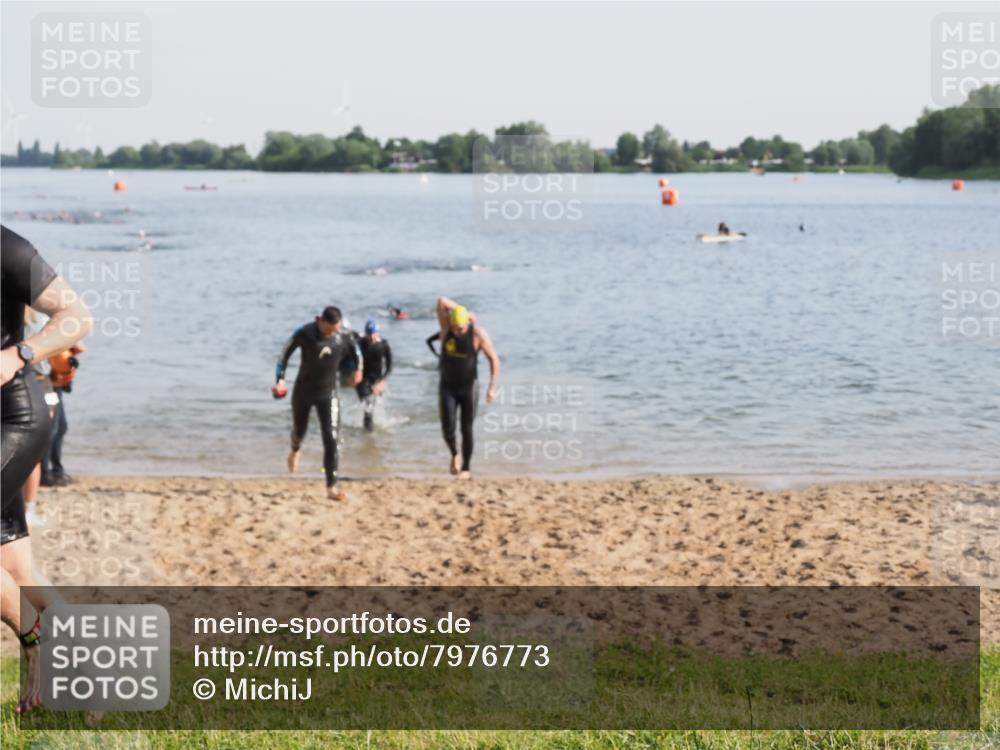 21.06.2025 - 27. Vierlanden-Triathlon MichiJ http://msf.ph/oto/7976773 15.06.2026 08:43:56 Schwimmen 23, 84, 113, 183 meine-sportfotos.de