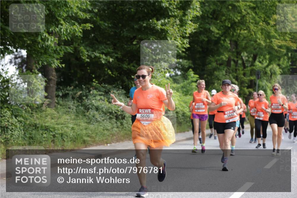 15.06.2025 - REWE Women's Run Jannik Wohlers http://msf.ph/oto/7976781 15.06.2025 10:11:44 Laufen 5606, 5367, 5642, 5126 meine-sportfotos.de