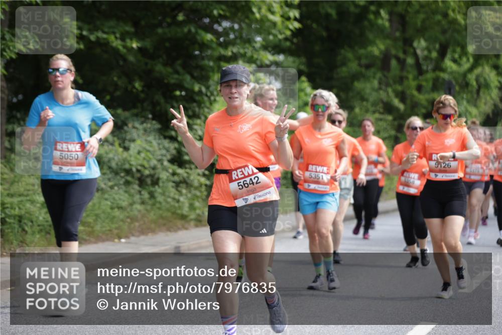 15.06.2025 - REWE Women's Run Jannik Wohlers http://msf.ph/oto/7976835 15.06.2025 10:11:46 Laufen 5050, 5642, 9126, 5351 meine-sportfotos.de