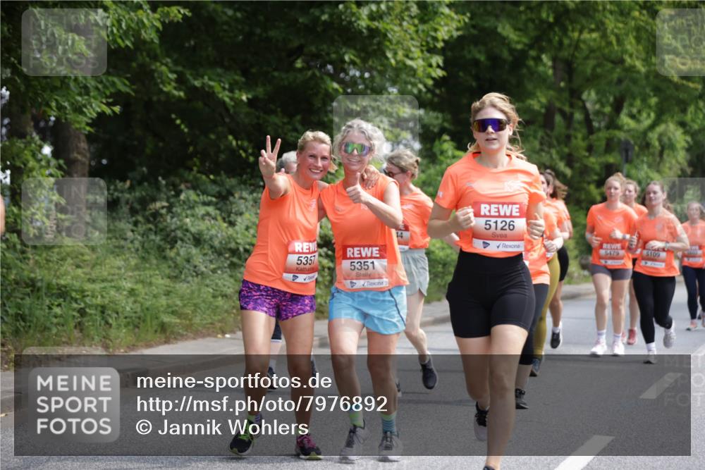 15.06.2025 - REWE Women's Run Jannik Wohlers http://msf.ph/oto/7976892 15.06.2025 10:11:48 Laufen 5357, 5351, 5126, 5479, 5109 meine-sportfotos.de