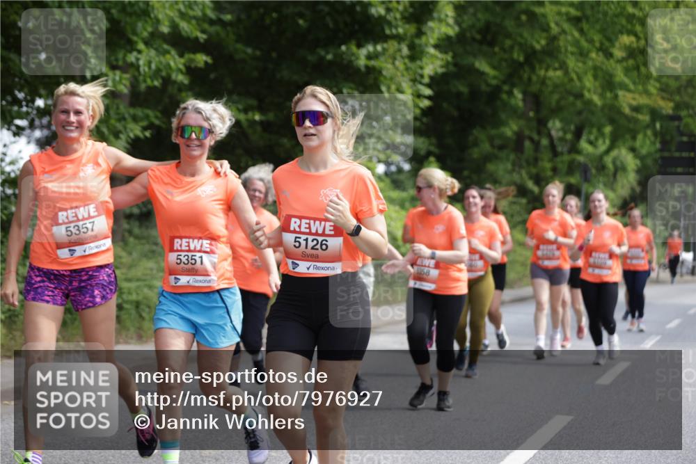 15.06.2025 - REWE Women's Run Jannik Wohlers http://msf.ph/oto/7976927 15.06.2025 10:11:48 Laufen 5357, 5351, 5126, 168 meine-sportfotos.de