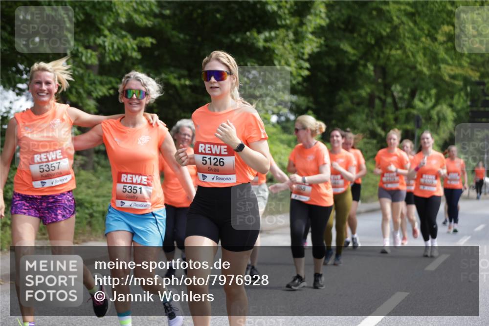 15.06.2025 - REWE Women's Run Jannik Wohlers http://msf.ph/oto/7976928 15.06.2025 10:11:48 Laufen 5357, 5351, 5126, 68 meine-sportfotos.de