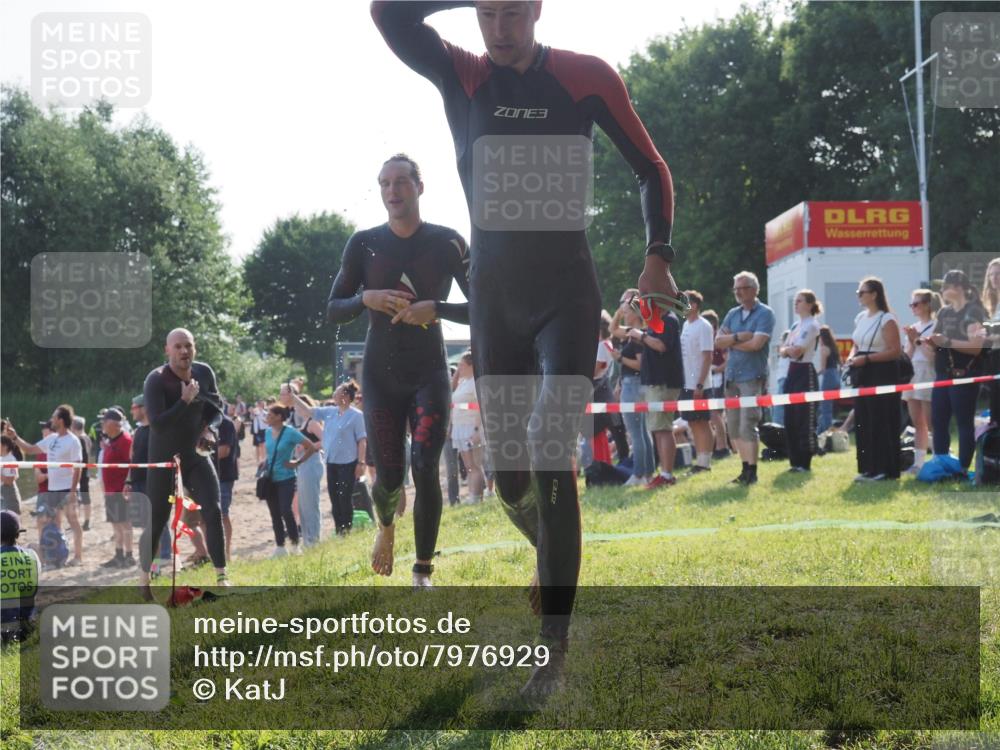 15.06.2025 - 27. Vierlanden-Triathlon KatJ http://msf.ph/oto/7976929 15.06.2025 08:35:02 Schwimmen 12, 43, 80, 149, 159, 186 meine-sportfotos.de